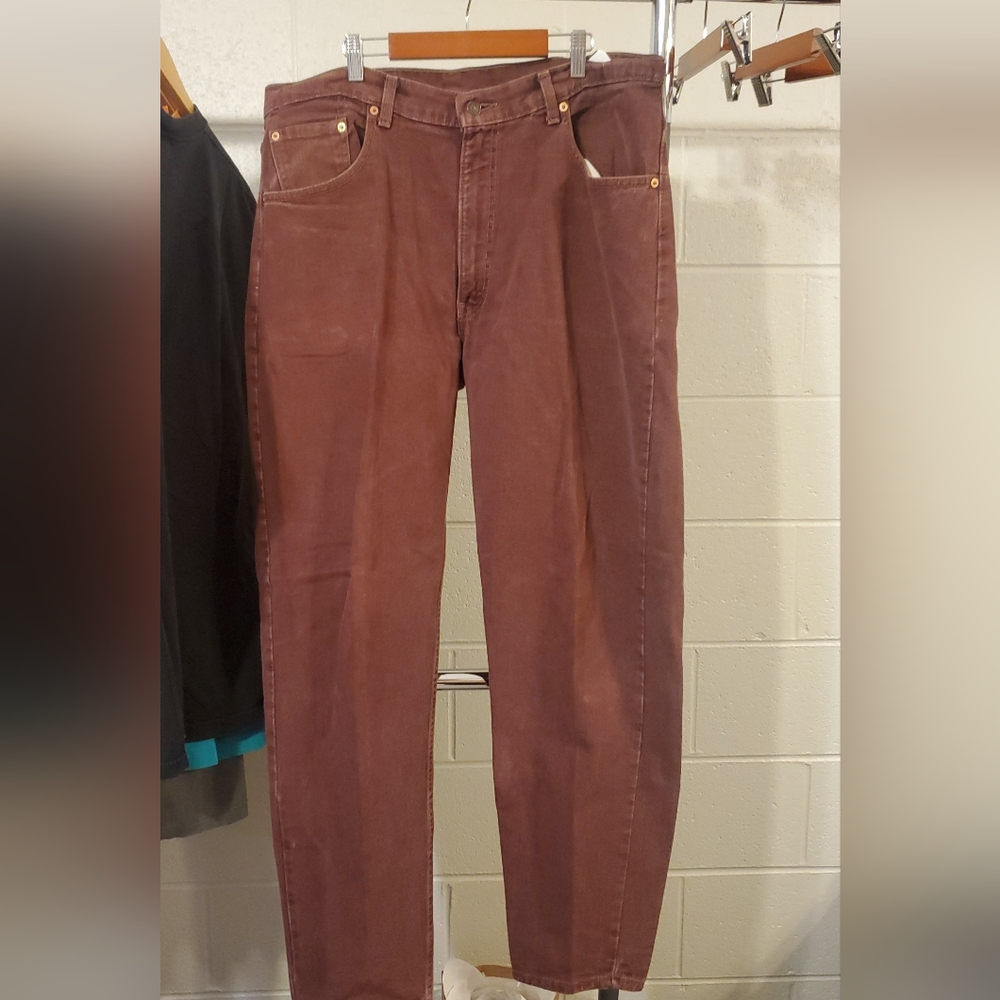 38x32 Vintage Made in the USA Red Levi 560 Jeans